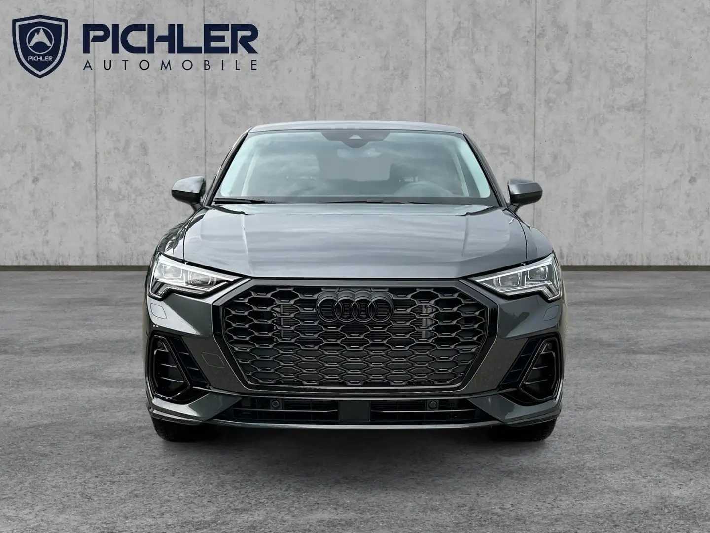 Audi Q3 e-tron 45 TFSI e S line ext Grau - 2