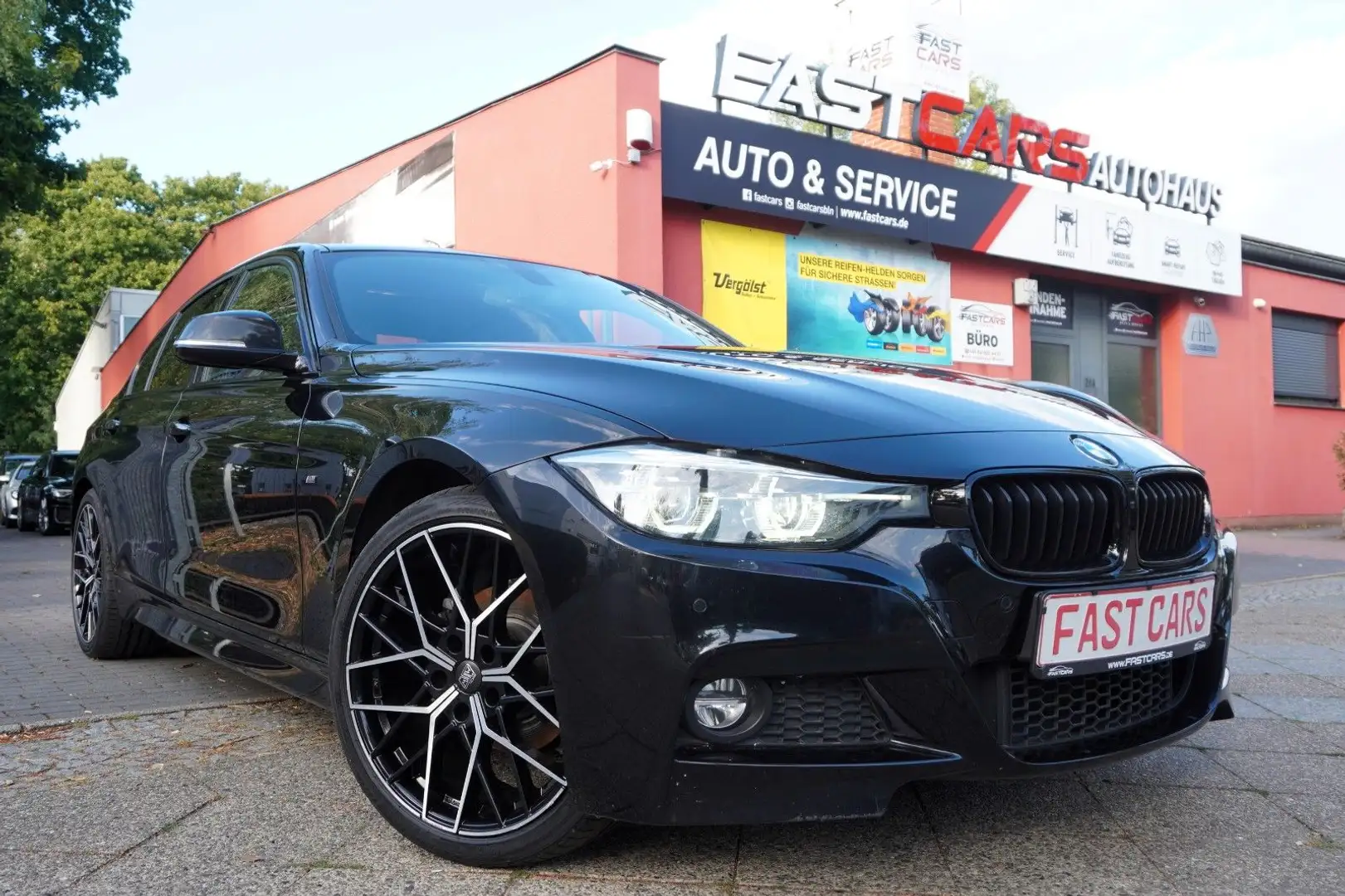 BMW 320 i M Sport Shadow Navi Harman-Kardon SELTEN! Zwart - 1