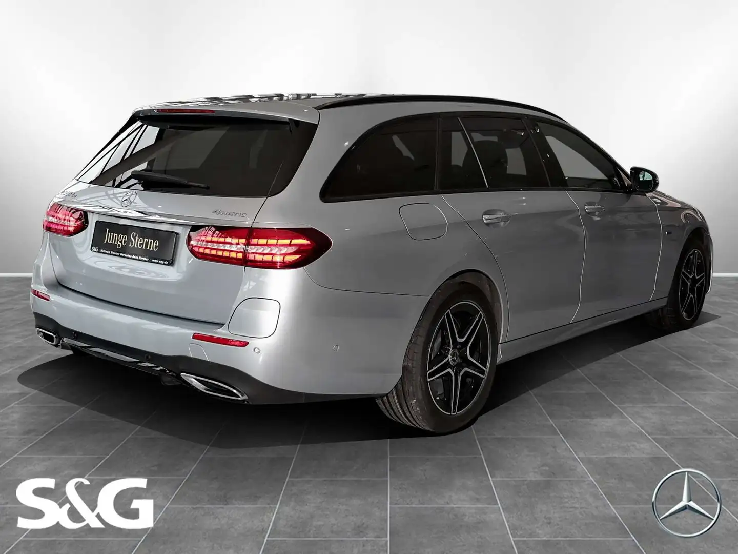 Mercedes-Benz E 300 de 4M T AMG+AHK+360 KAMERA+DISTRONIC+HIFI Argent - 2