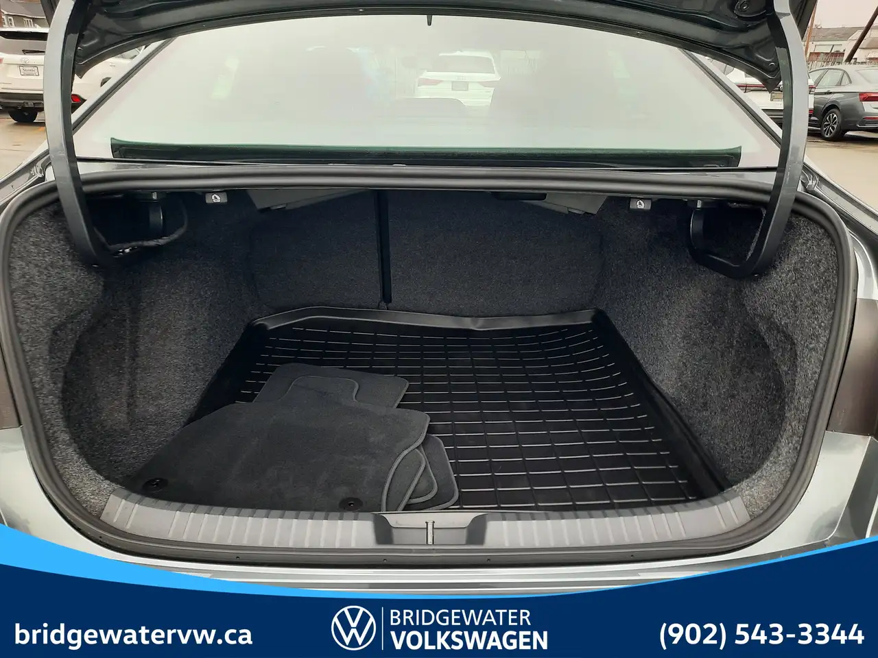 Volkswagen Jetta снимка Volkswagen Jetta