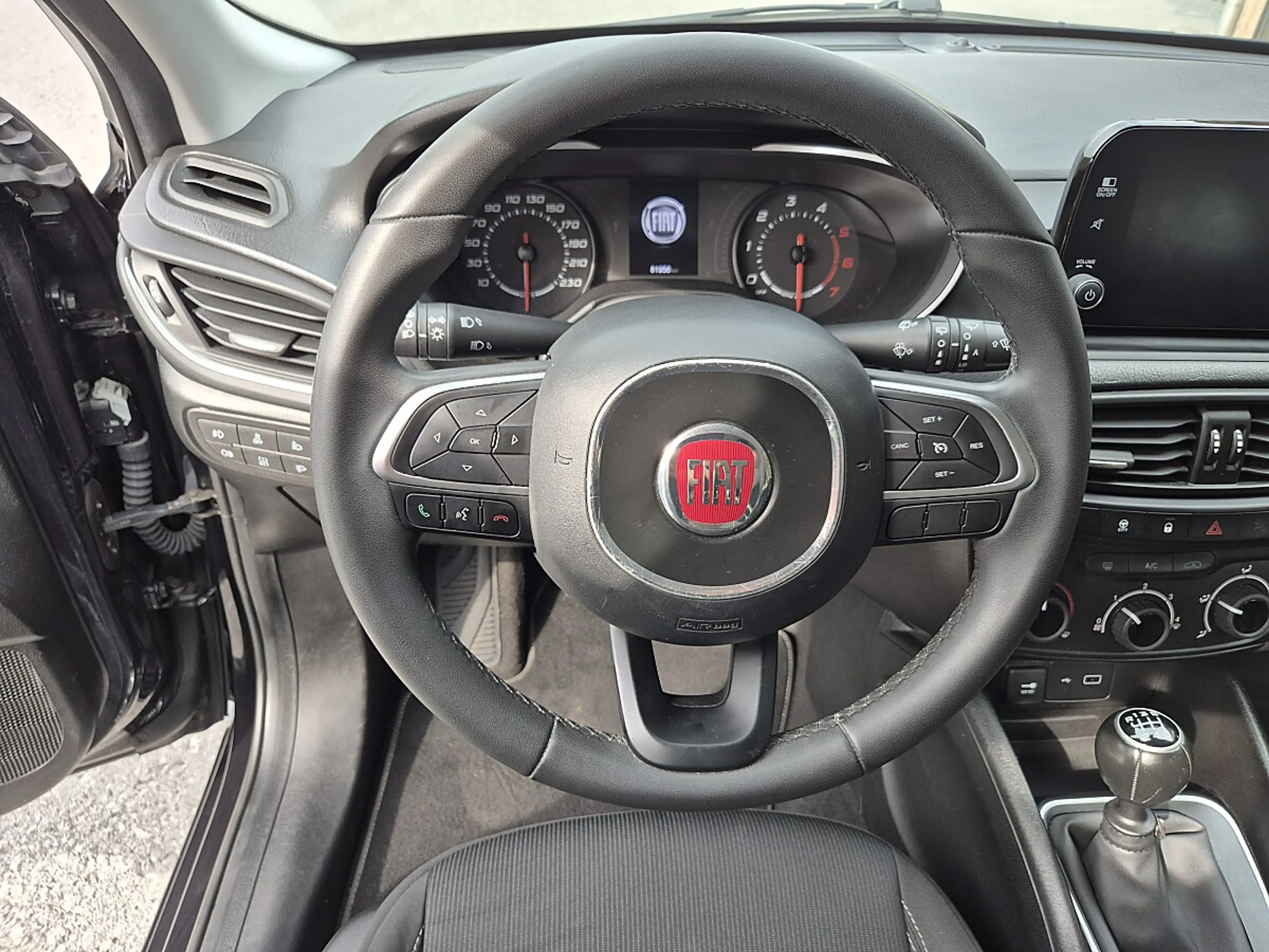 Fiat Tipo MultiJet 120 SCR Mirror — photo 14