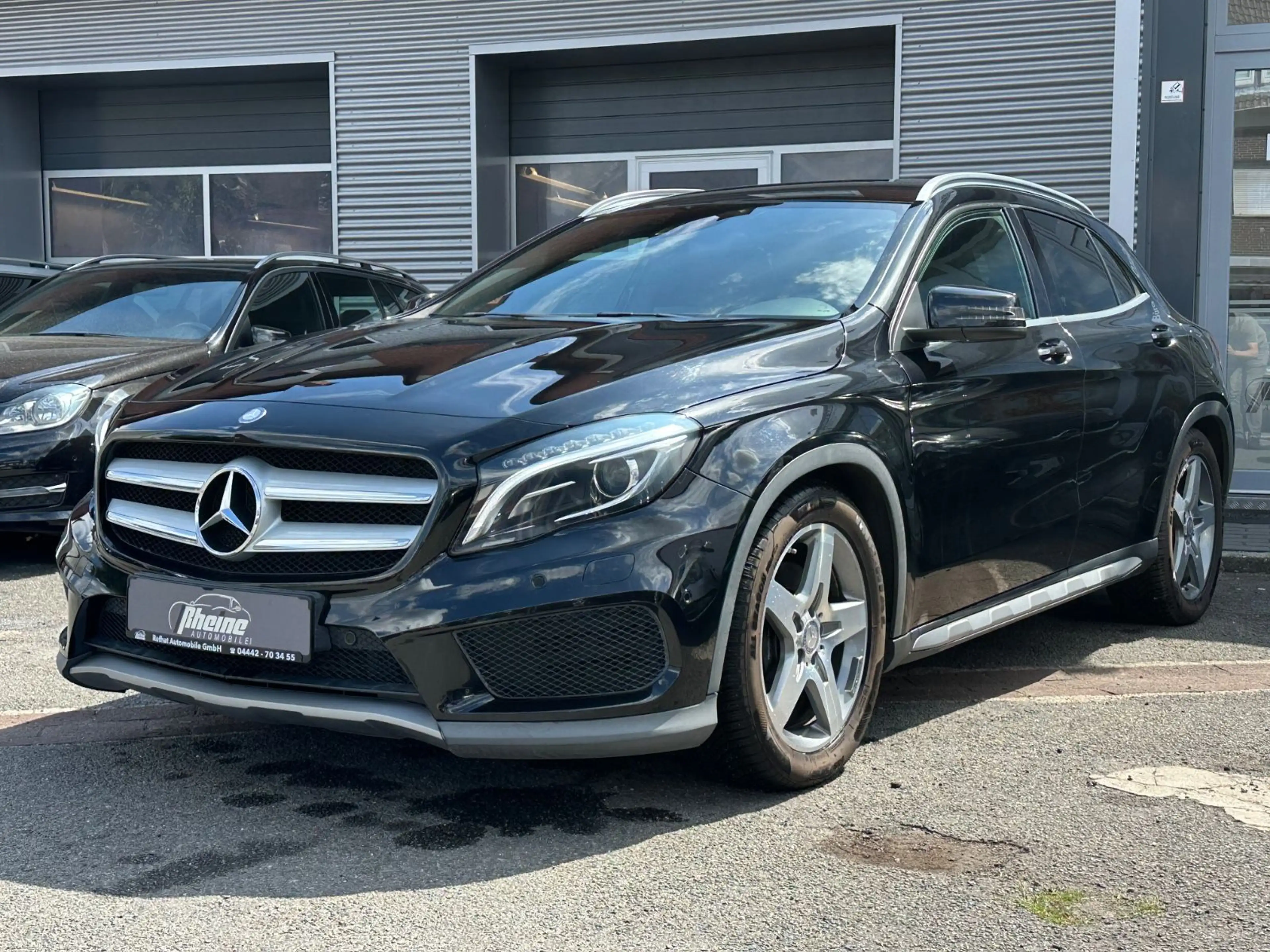 Mercedes-Benz GLA 220 CDI/d 4Matic*AMG*XENON*PDC*SHZ*NAVI* — photo 2