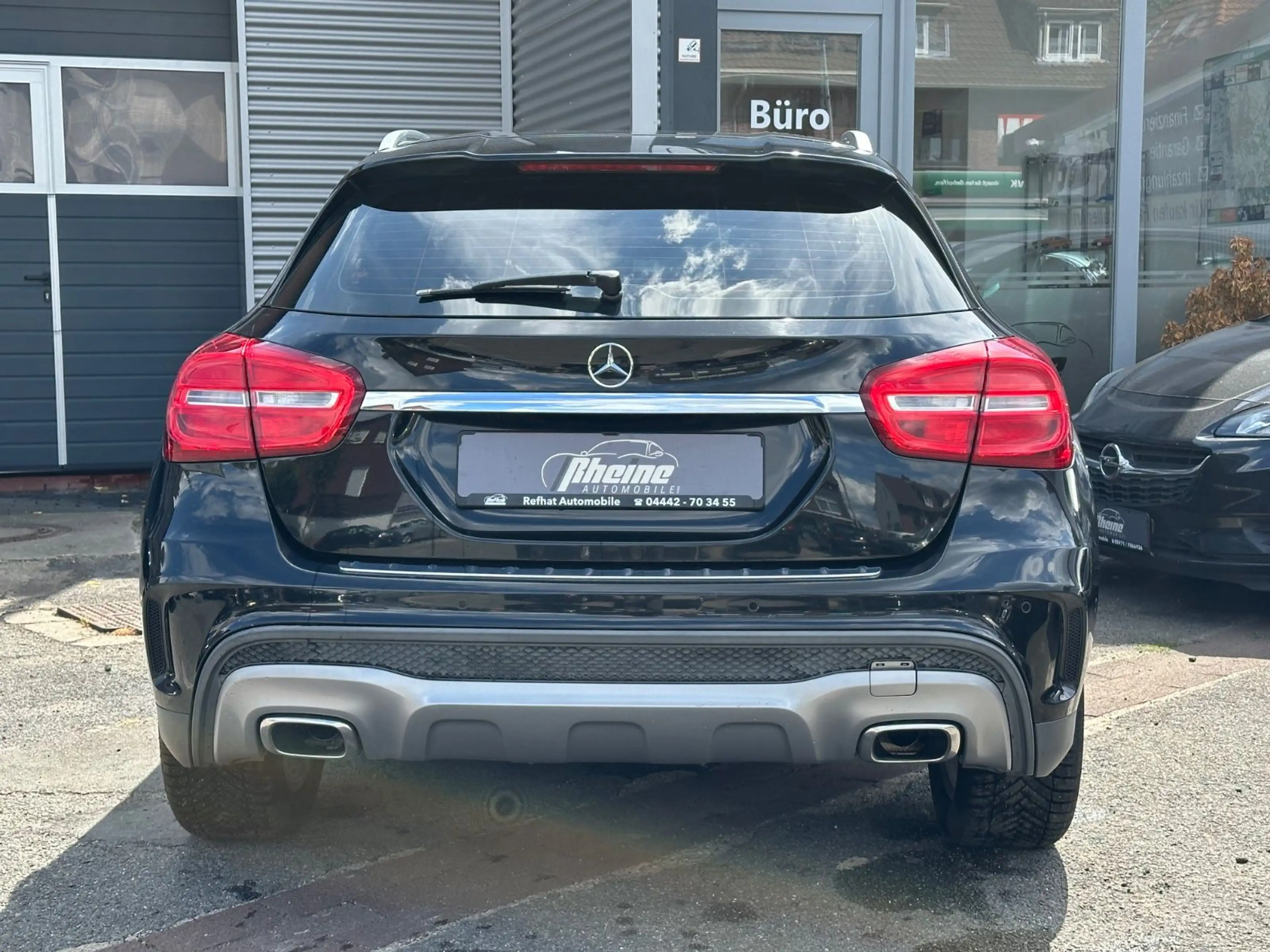 Mercedes-Benz GLA 220 CDI/d 4Matic*AMG*XENON*PDC*SHZ*NAVI* — photo 13