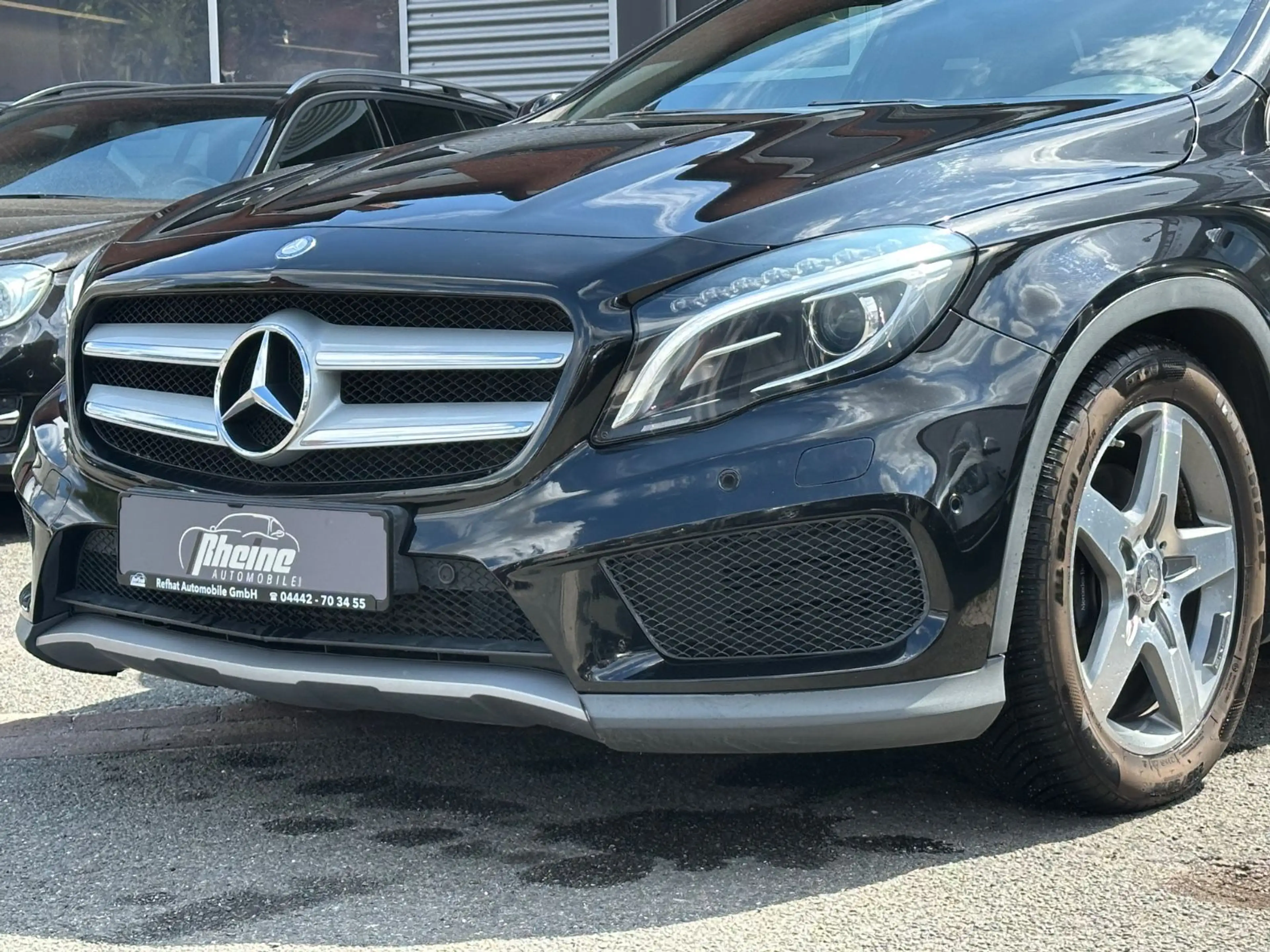Mercedes-Benz GLA 220 CDI/d 4Matic*AMG*XENON*PDC*SHZ*NAVI* — photo 4