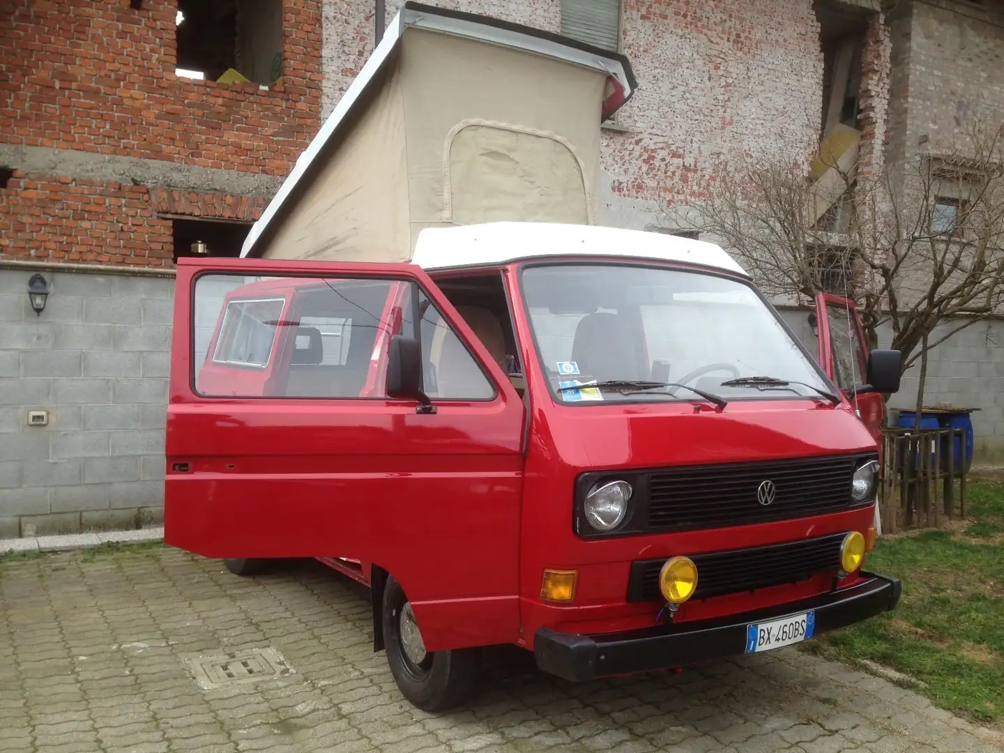 Volkswagen T3 Roşu - 1