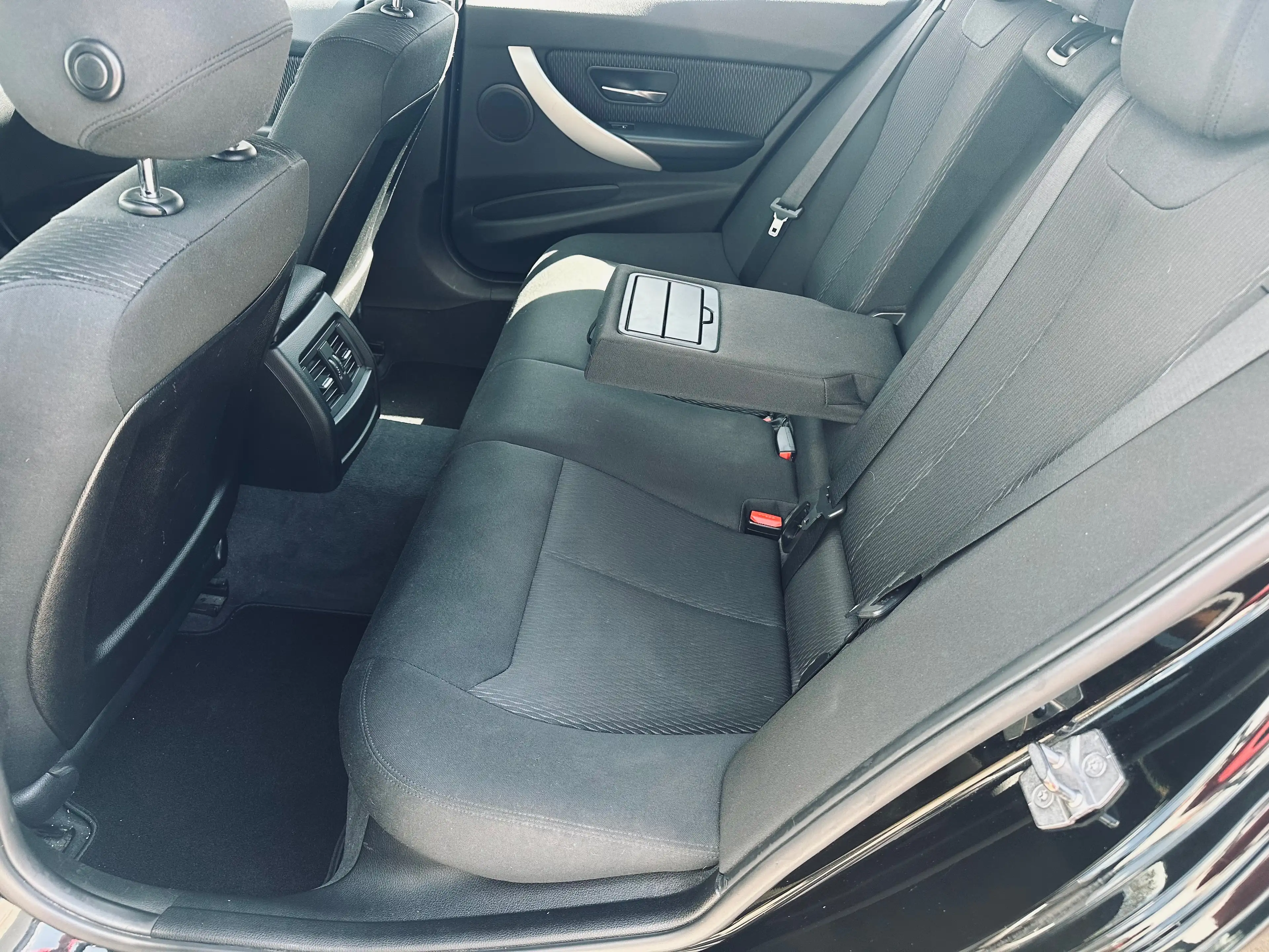 BMW 320 3er Touring Diesel 320d Touring Modern Line — photo 10