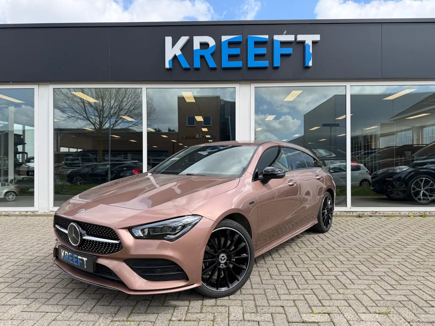 MERCEDES-BENZ Cla