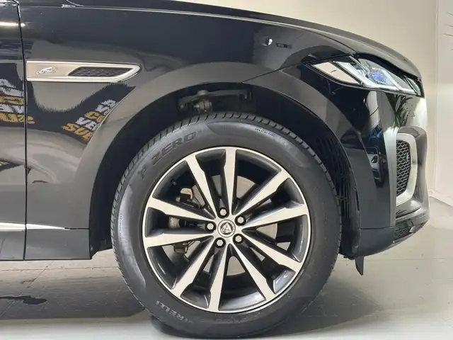 Jaguar F-Pace view 7