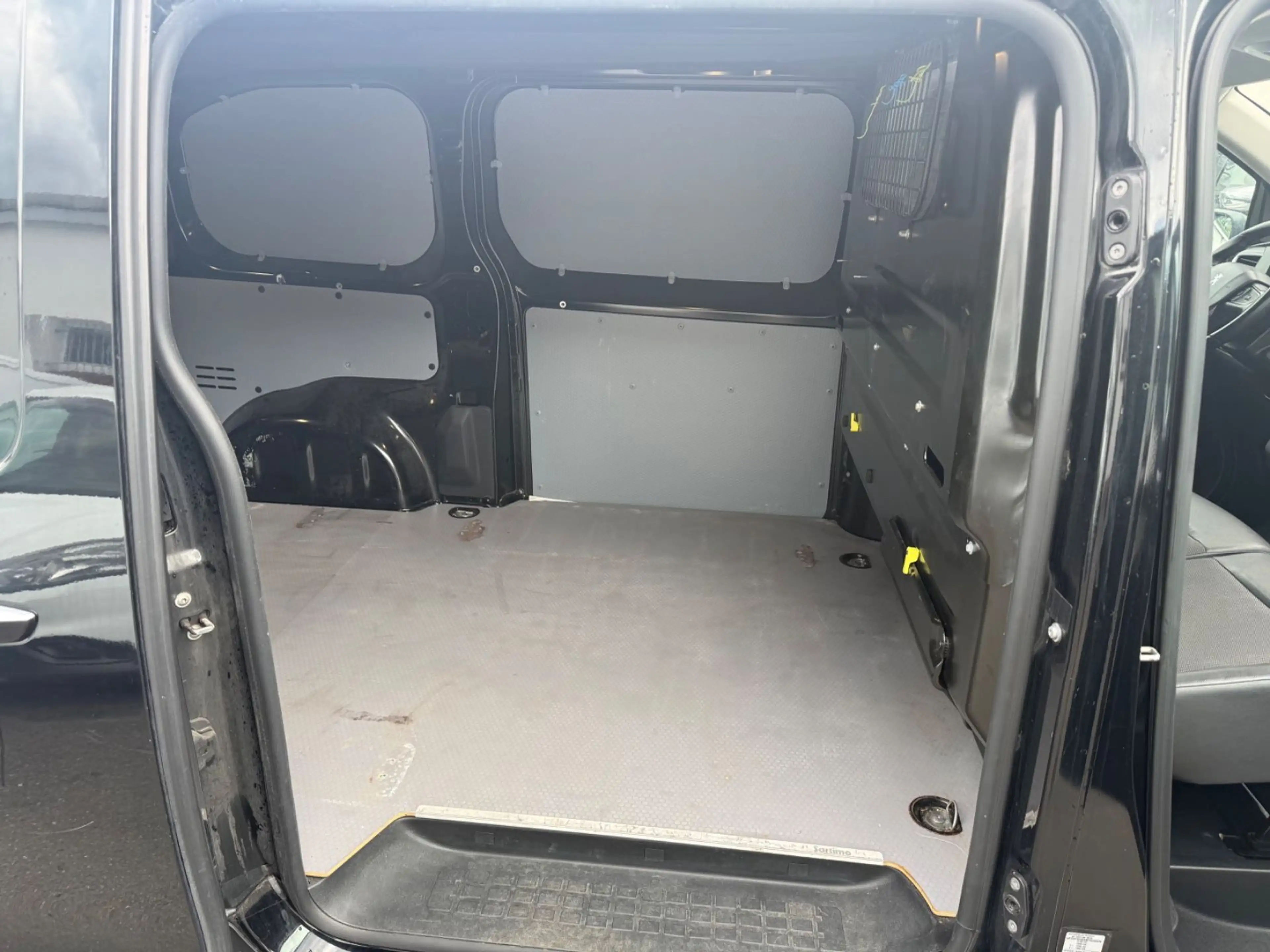 Peugeot Expert Kasten Asphalt Sport Edition L2 — photo 10