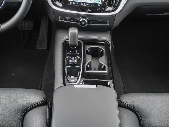 Volvo V60 view 14