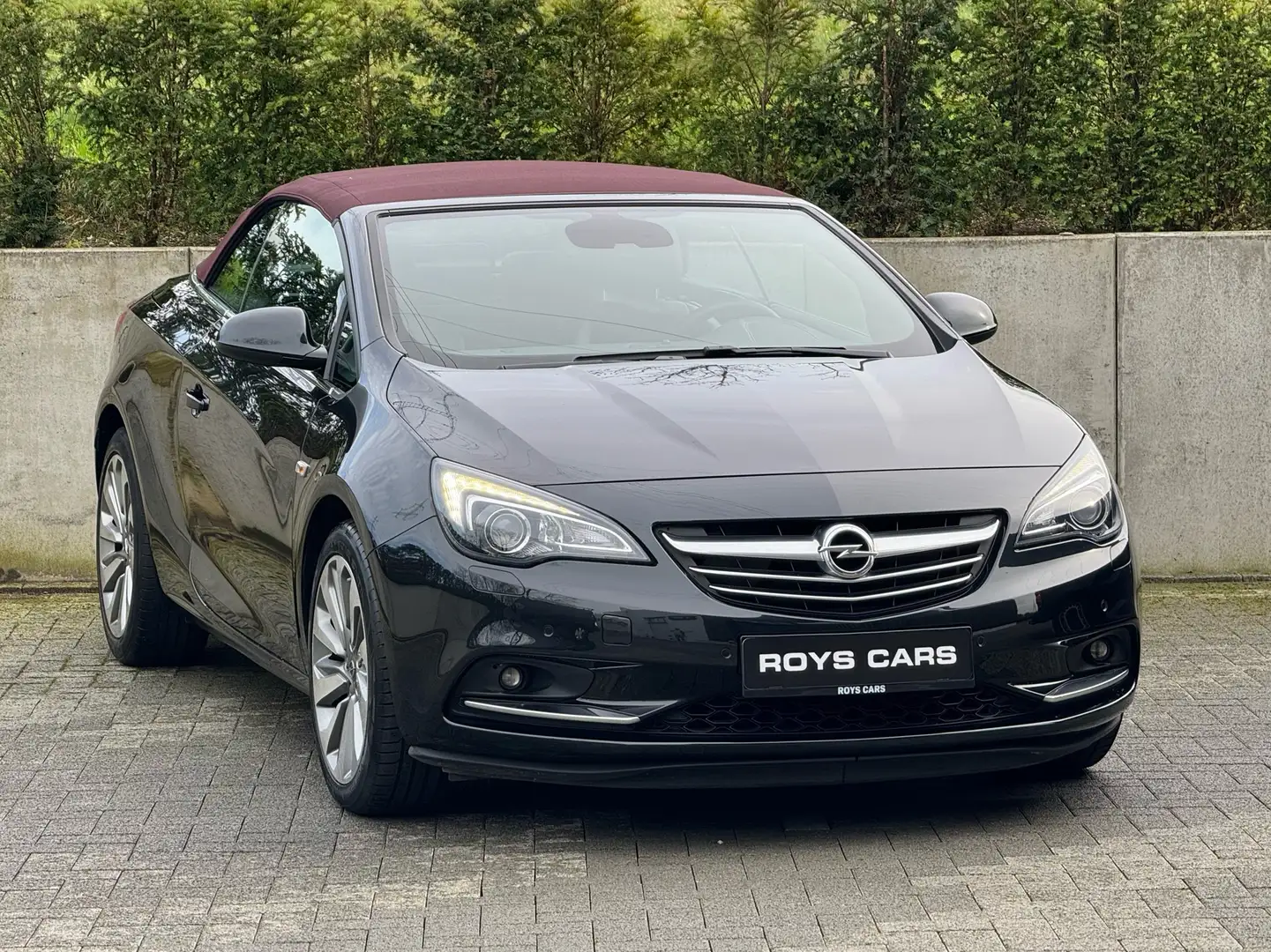 Opel Cascada 1.6 Turbo EURO 6 Black - 1