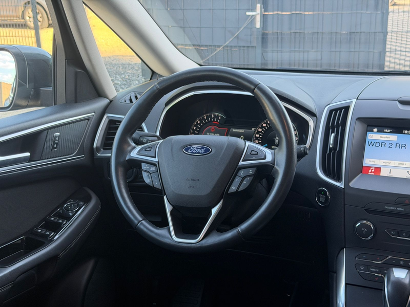 Ford S-Max Titanium Automatik AHK PDC LED SHZ — photo 15