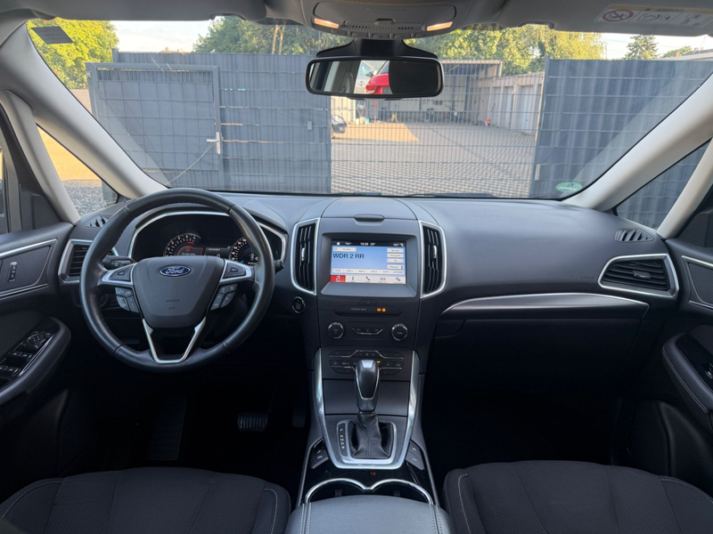 Ford S-Max Titanium Automatik AHK PDC LED SHZ — photo 14