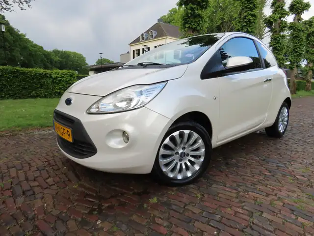 2010 Ford Ka/ka+ in White for sale