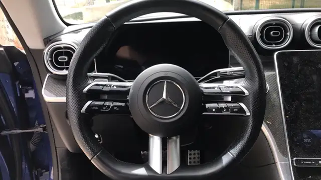 Mercedes-Benz CLE view 9