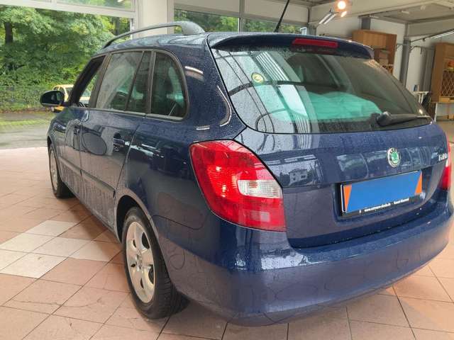 Skoda Fabia 1.6 TDI Family*1.Hand*Schiebedach*PDC*SHZ