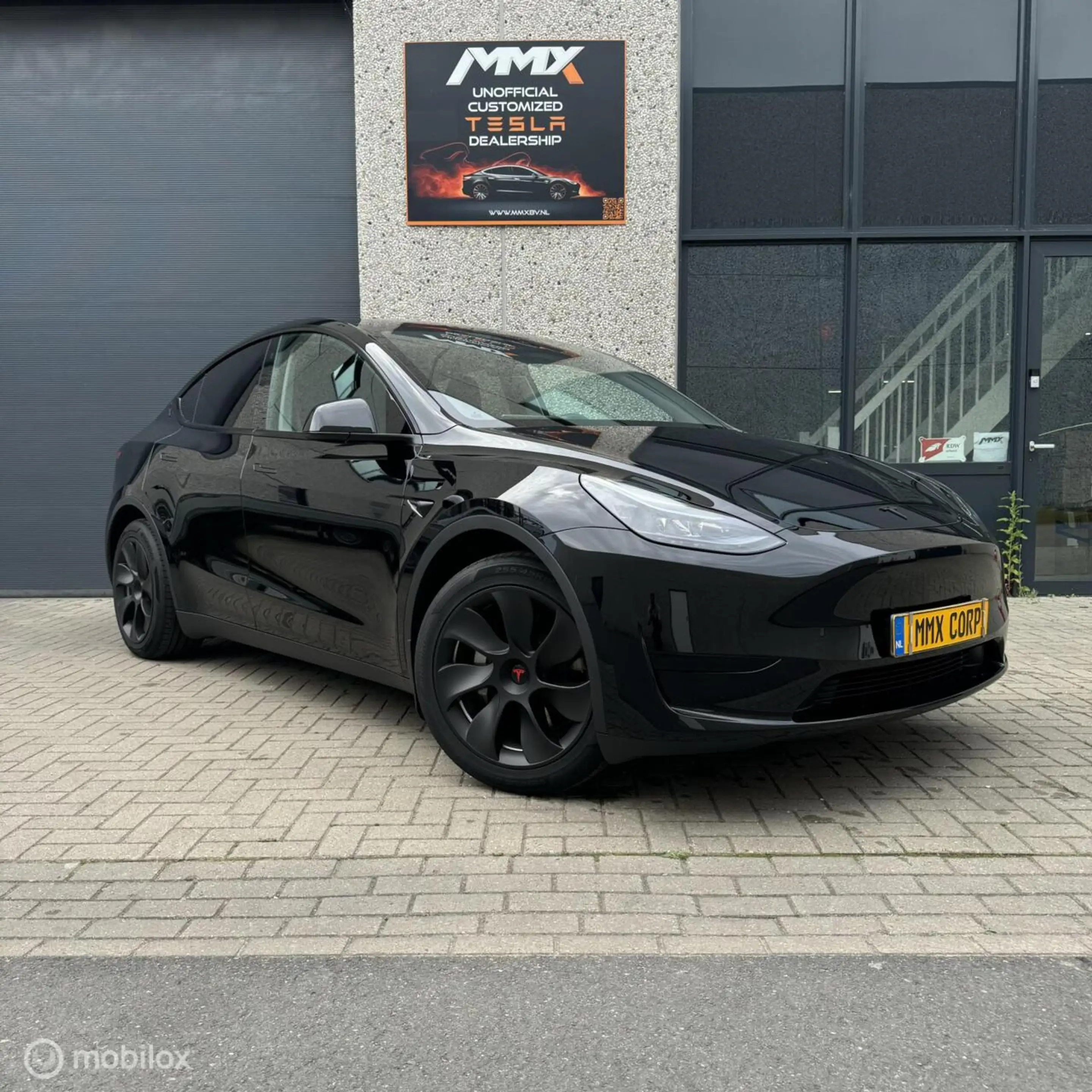 Tesla Model Y PREMIUM LFP RWD + MMX PACK + IAP — photo 3