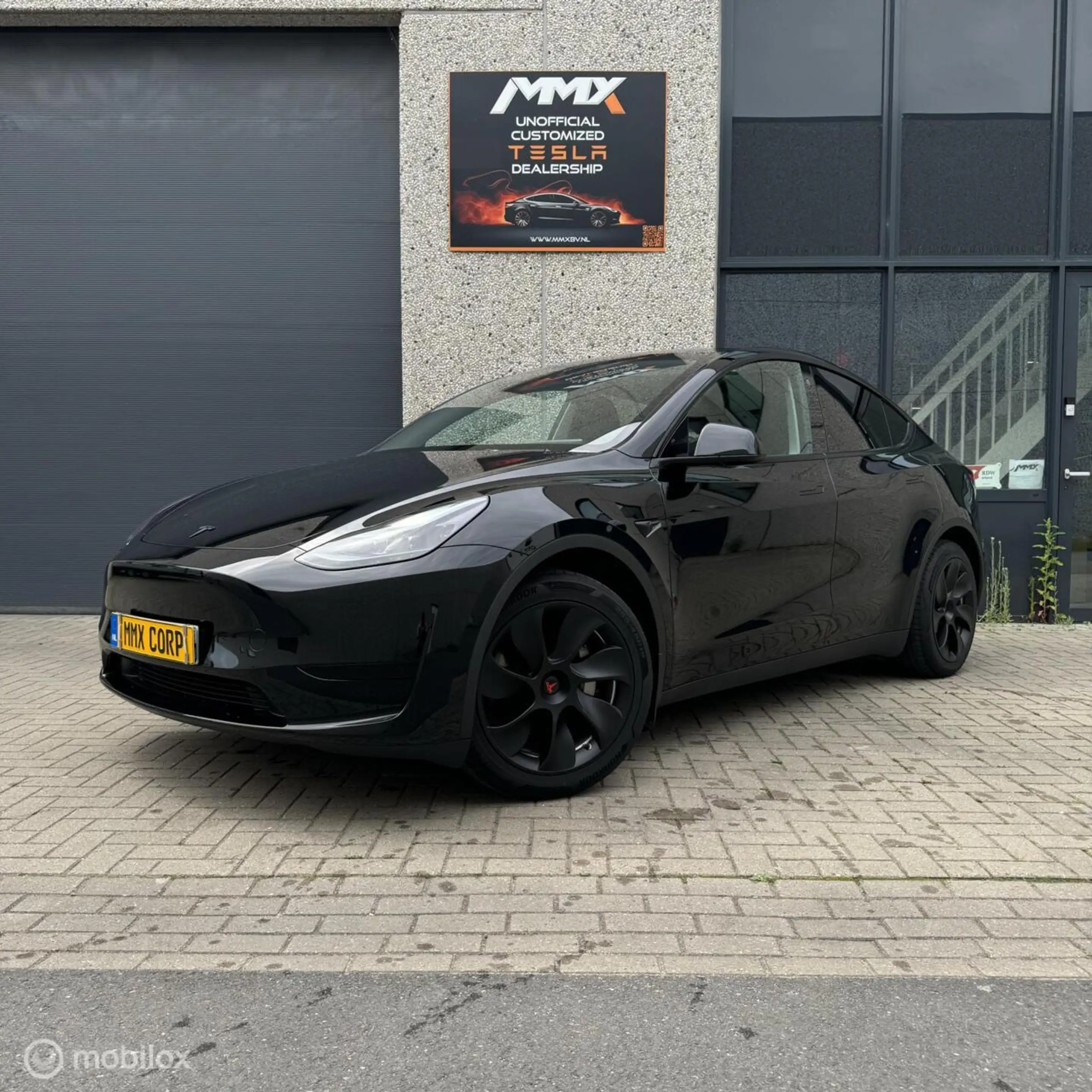 Tesla Model Y PREMIUM LFP RWD + MMX PACK + IAP — photo 5