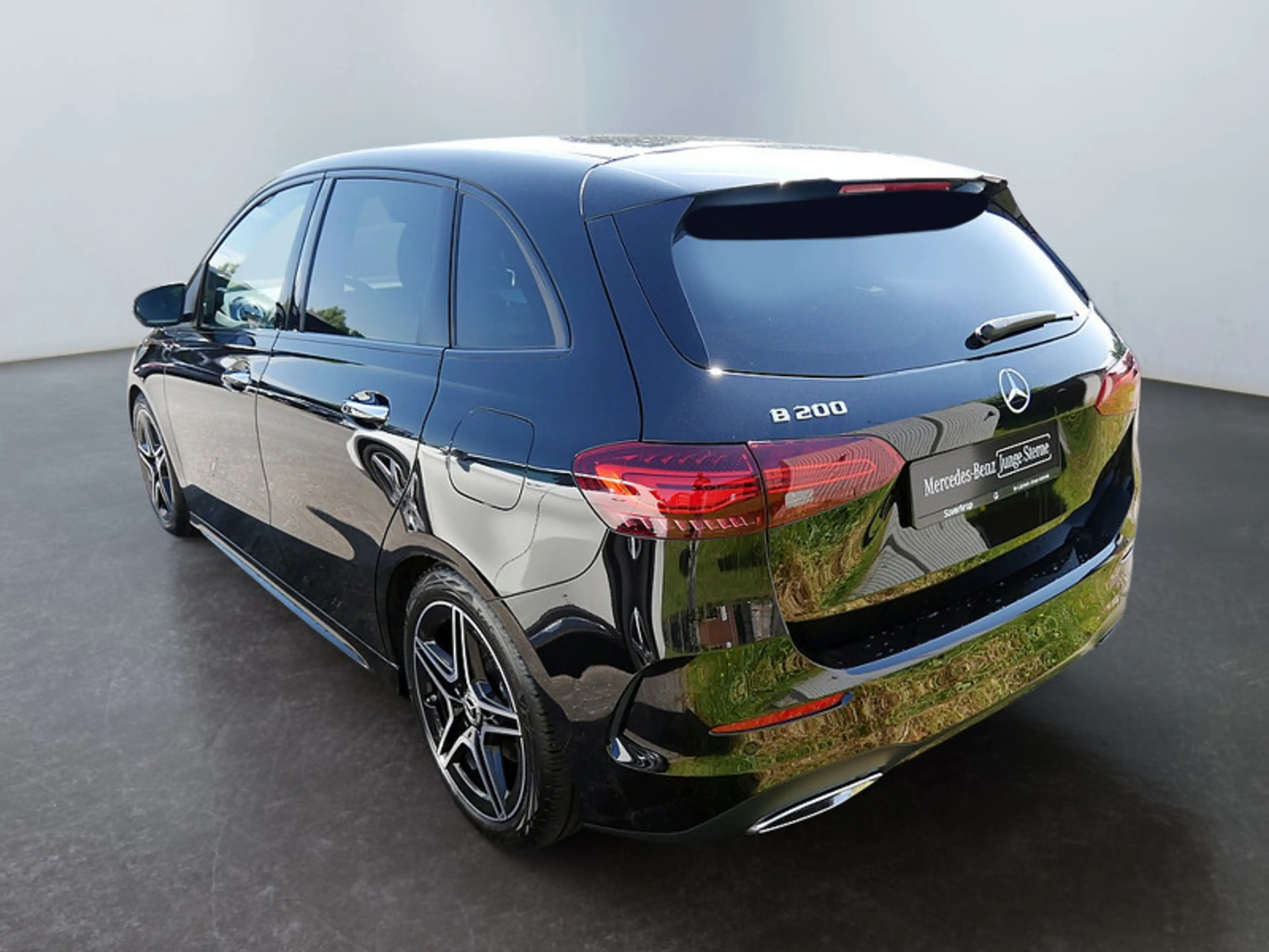 Mercedes-Benz B 200 //  AMG NIGHT AHK KAMERA SPUR PDC SHZ — photo 6