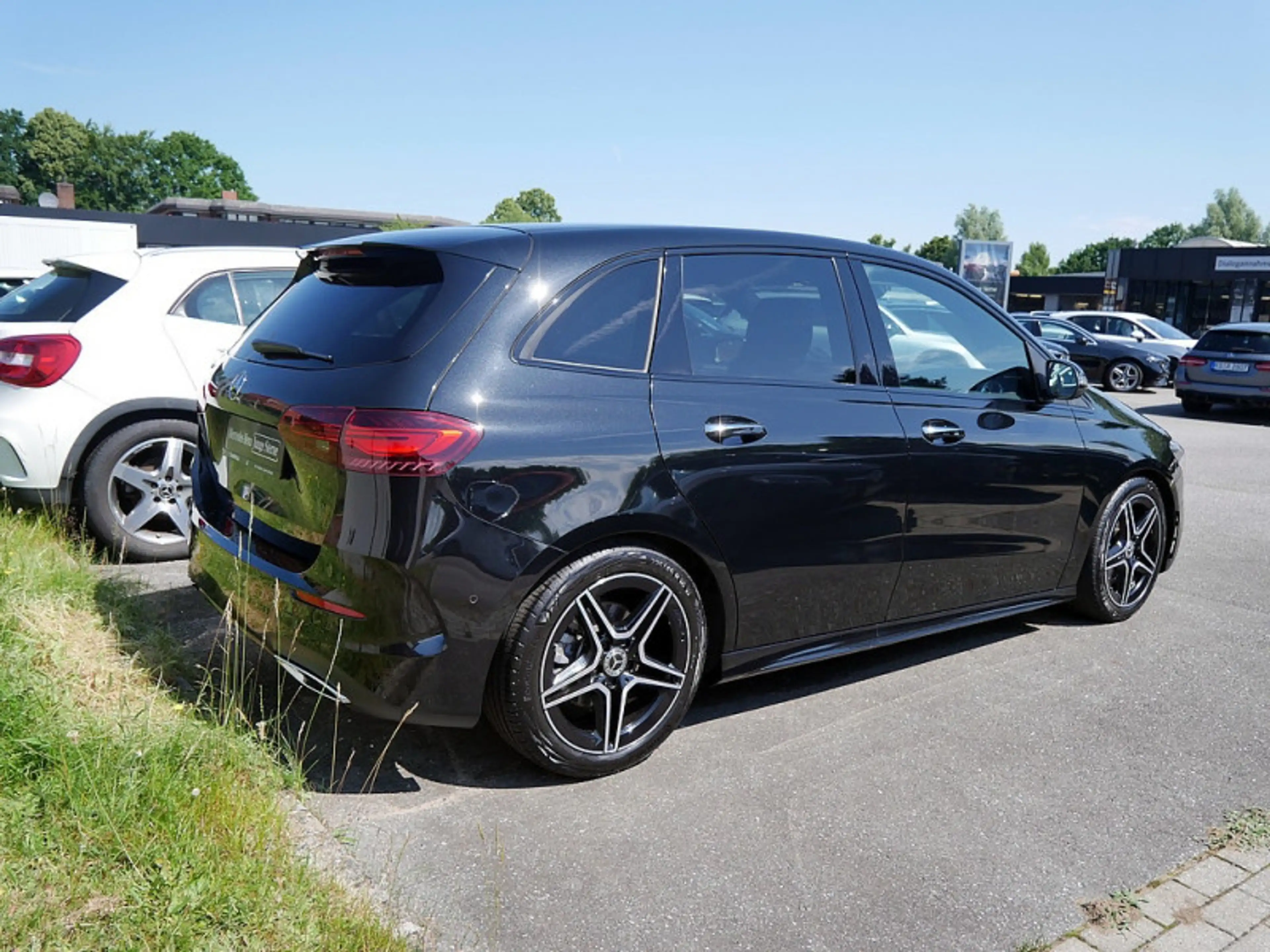 Mercedes-Benz B 200 //  AMG NIGHT AHK KAMERA SPUR PDC SHZ — photo 5