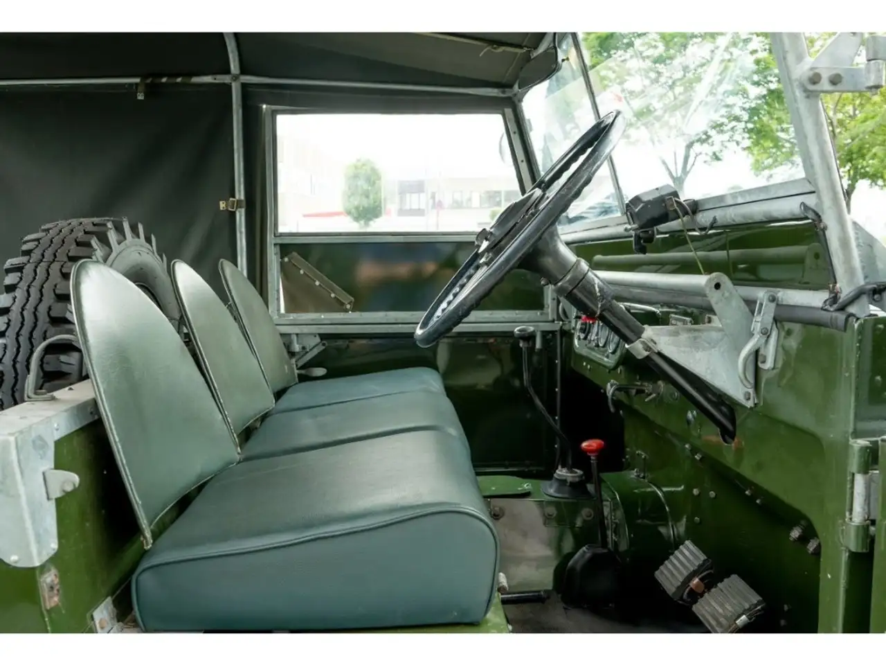Land Rover Series 80 Lights behind the grill, foto 12