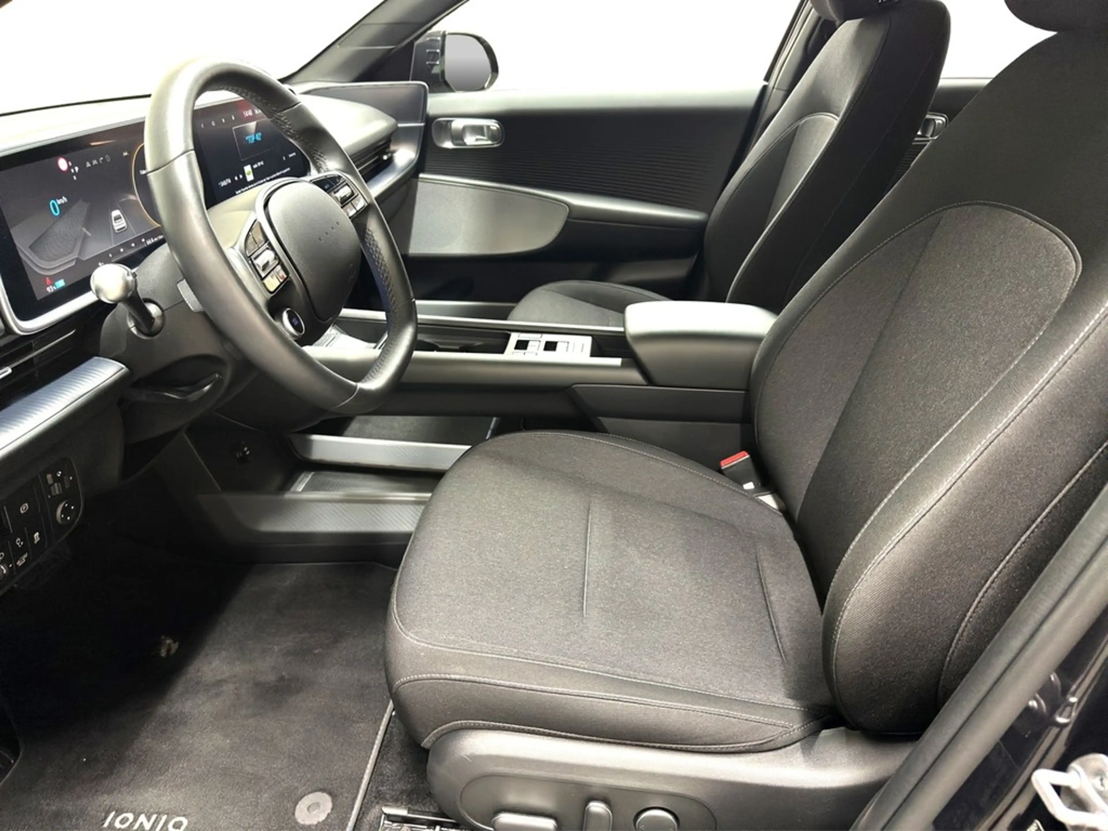 Hyundai IONIQ 6 53kWh Dynamiq WÄRMEPU*LED*NAV*SHZ*ACC*PDC*KAMER... — photo 11