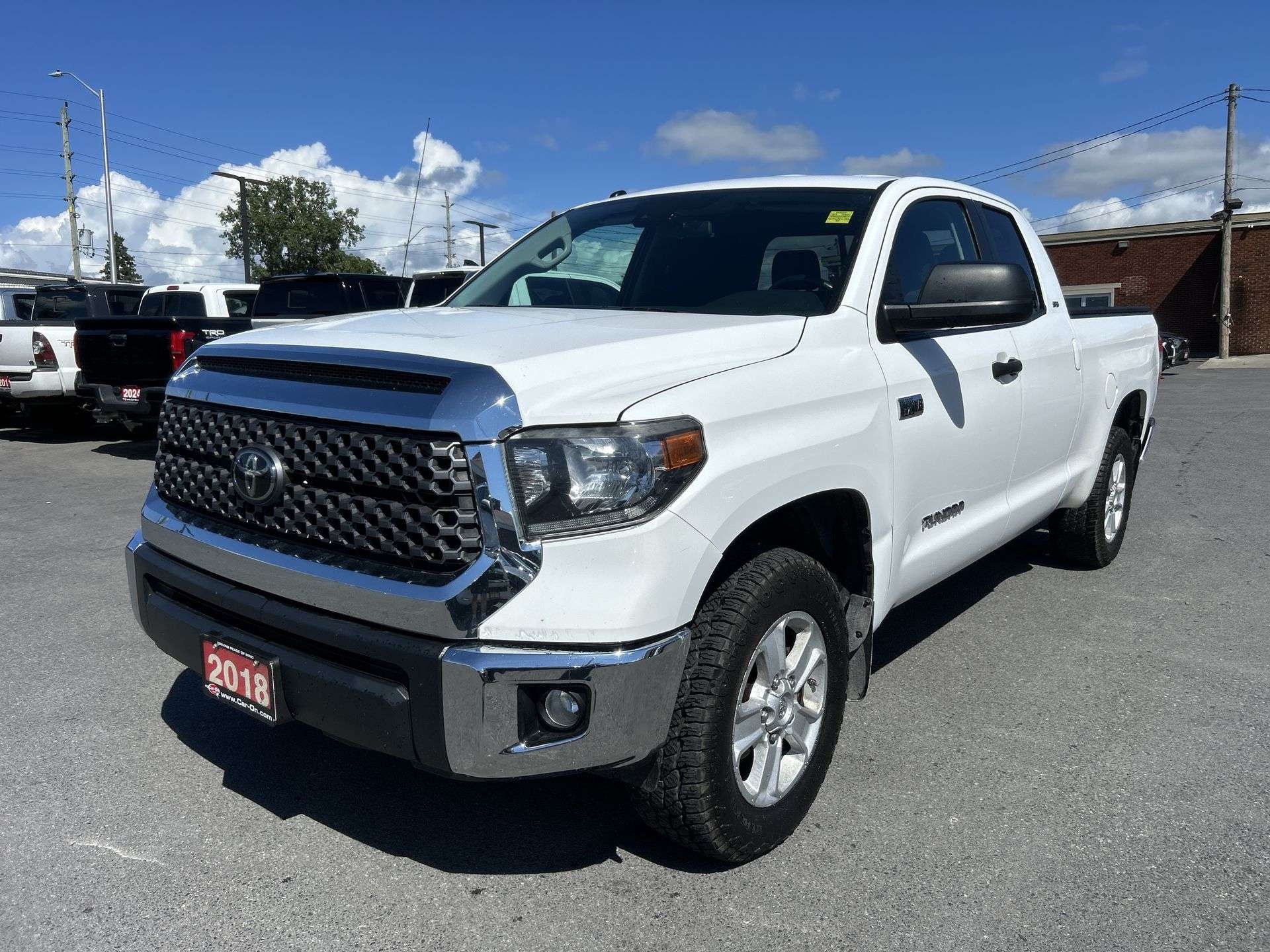 White 2018 Toyota Tundra Pickup Truck  Automatic