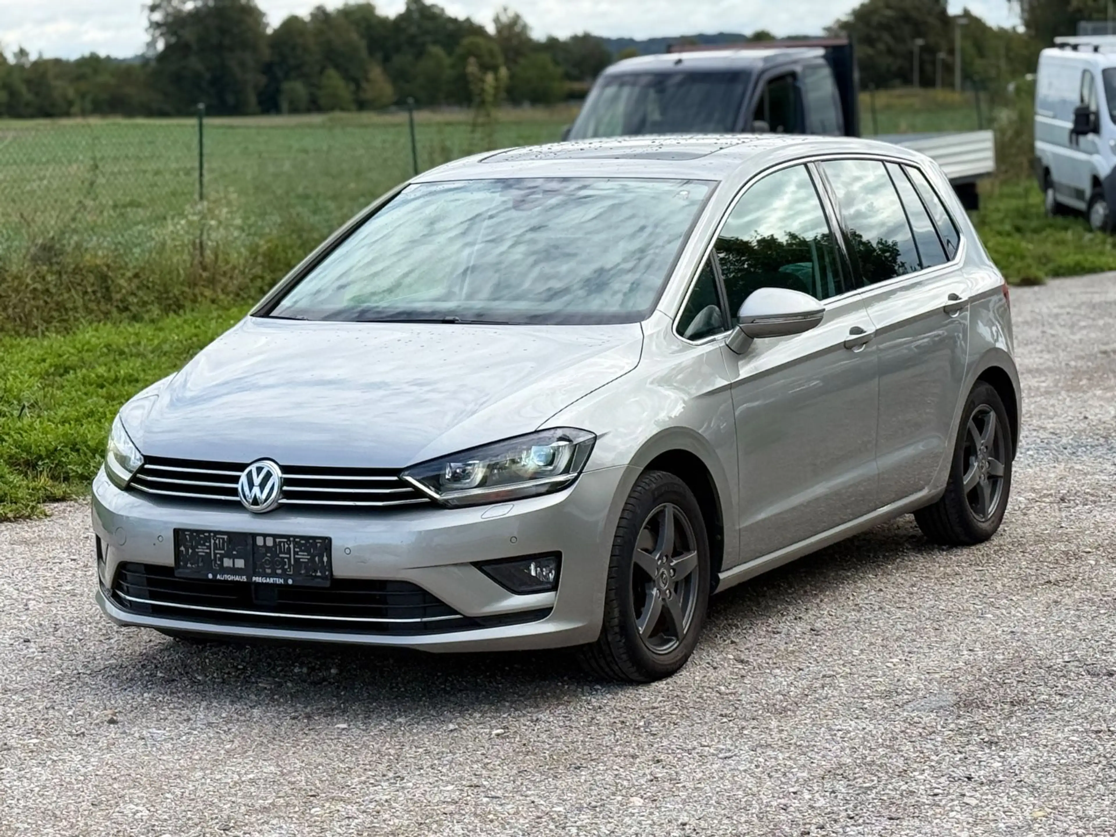 Volkswagen Golf Sportsvan Highline Pano Automatik R-Kamera — photo 2