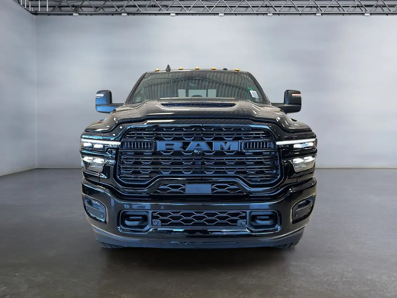 RAM 3500 снимка RAM 3500