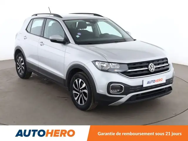 Volkswagen T-Cross view 8