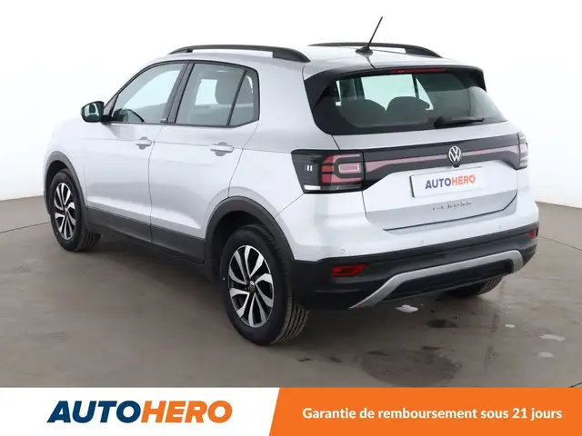 Volkswagen T-Cross view 4