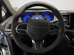Chrysler Grand Caravan 2027 — фото 12