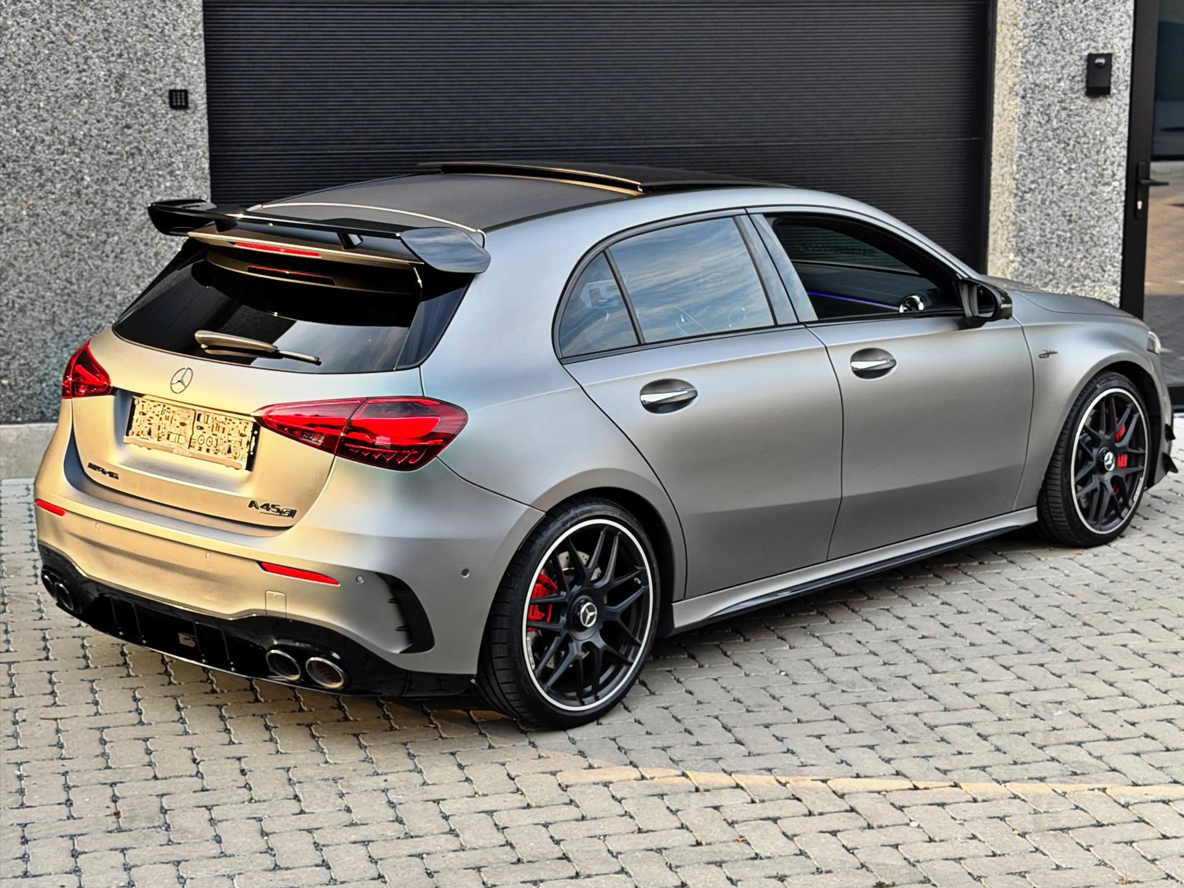 Mercedes-Benz A 45 AMG s Facelift/Mat Grey/Pano/Full/1J garantie — photo 10