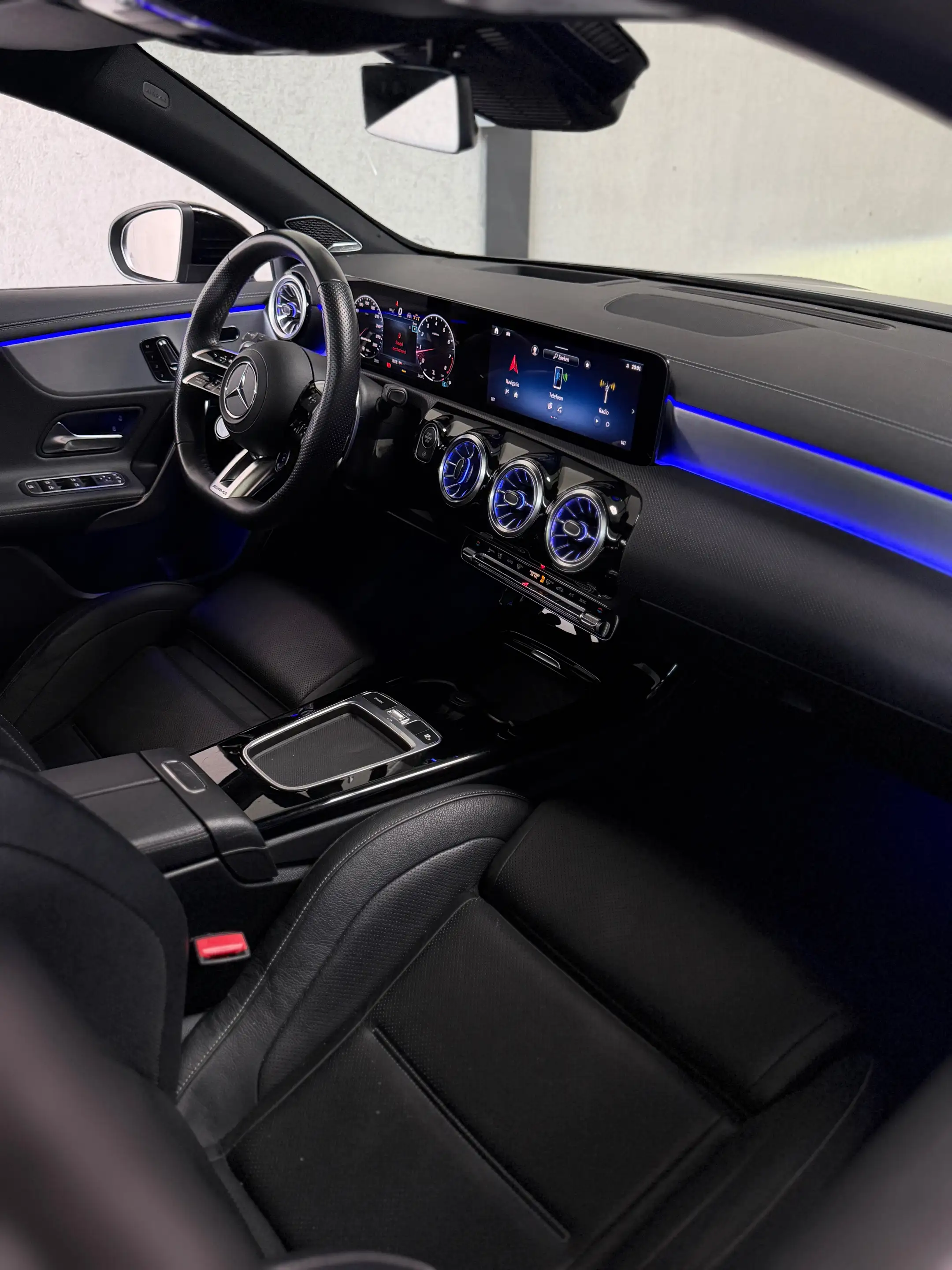 Mercedes-Benz A 45 AMG s Facelift/Mat Grey/Pano/Full/1J garantie — photo 13