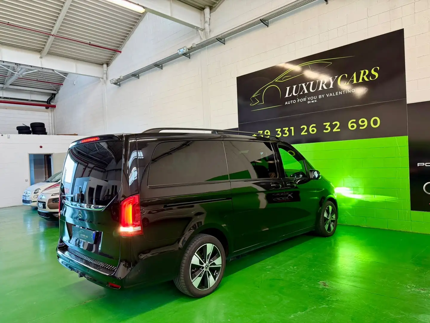 Mercedes-Benz V 250 Long 250 d Exclusive automatic 9G-Tronic Zwart - 2