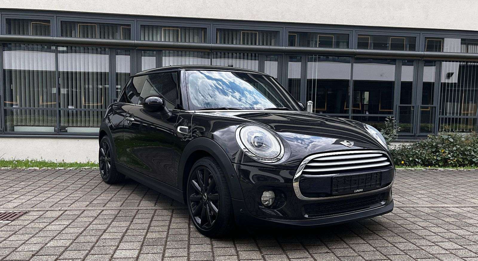 Second hand Mini Cooper 1.5