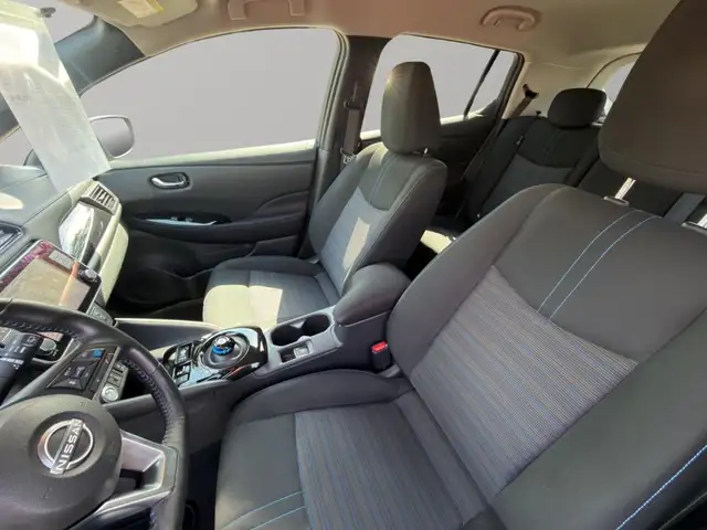Nissan Leaf view 9