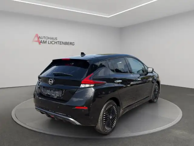 Nissan Leaf view 4