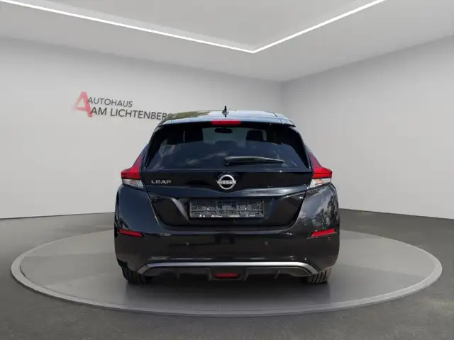 Nissan Leaf view 5