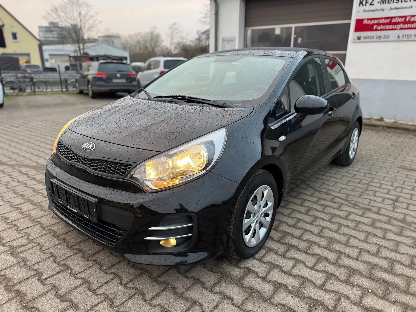 Kia Rio Attract Schwarz - 1
