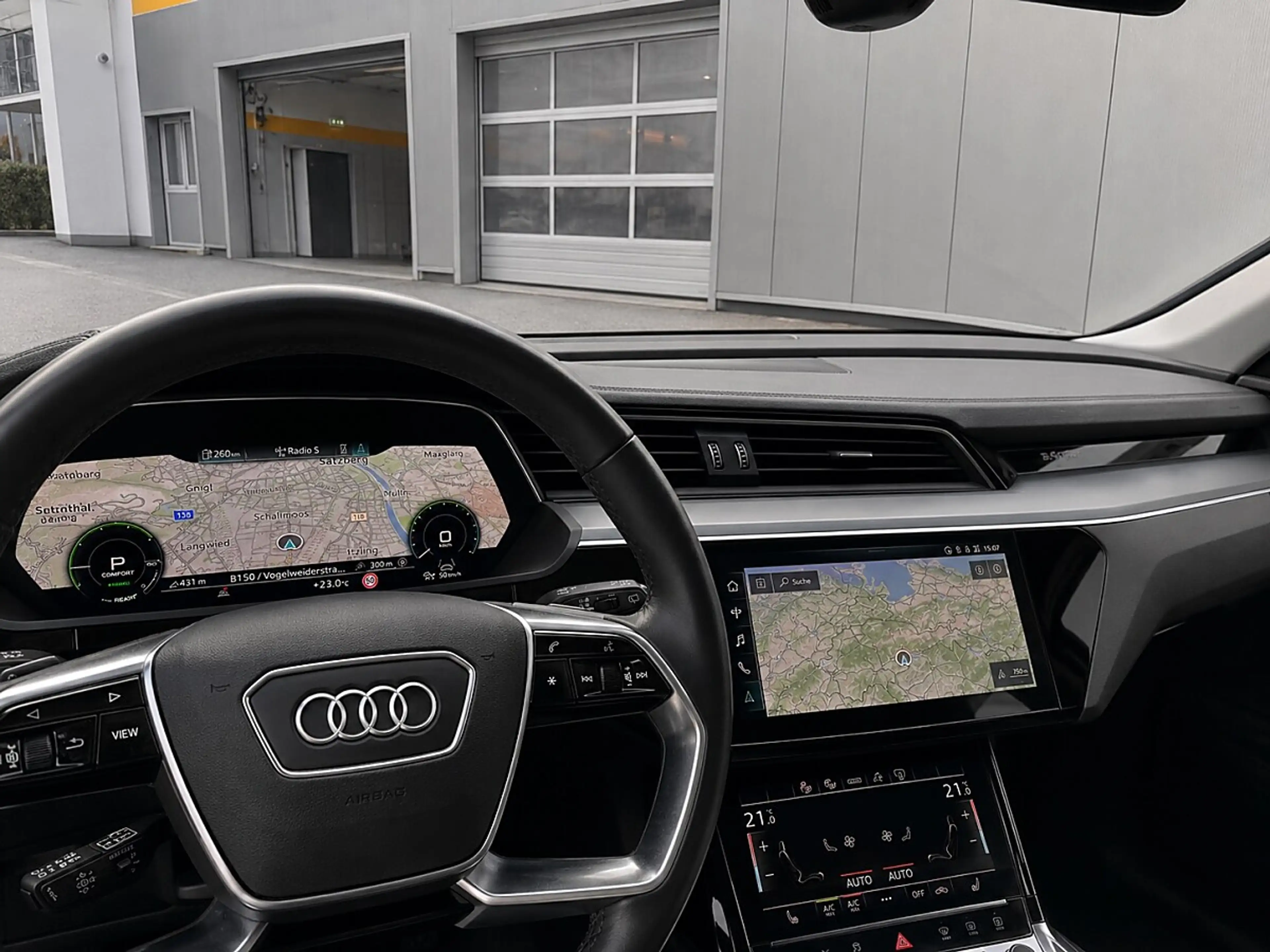 Audi Q8 e-tron 50 quattro Business — photo 8