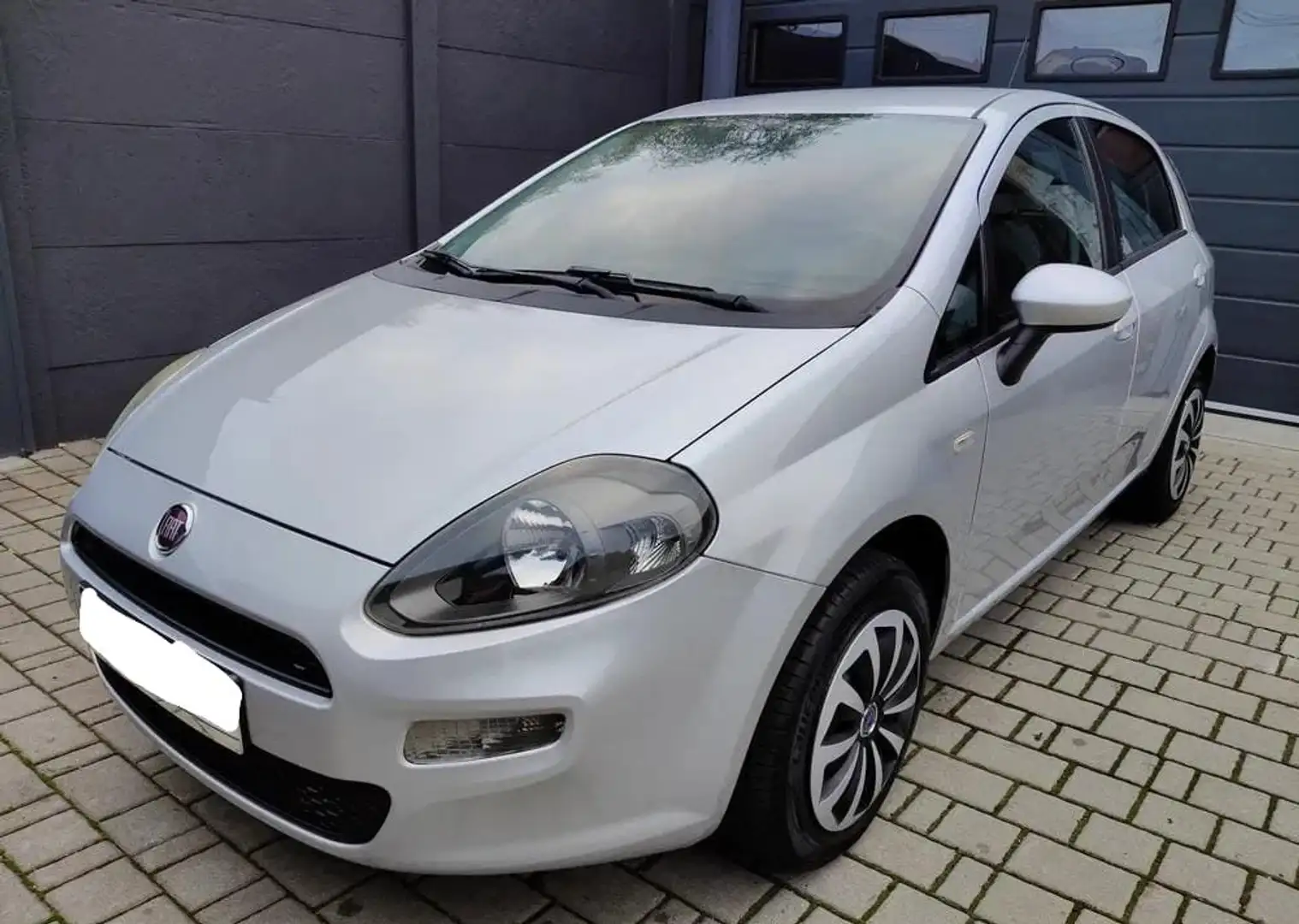 Fiat Grande Punto Grande Punto 5p 1.2 Active c/clima 65cv Argent - 2