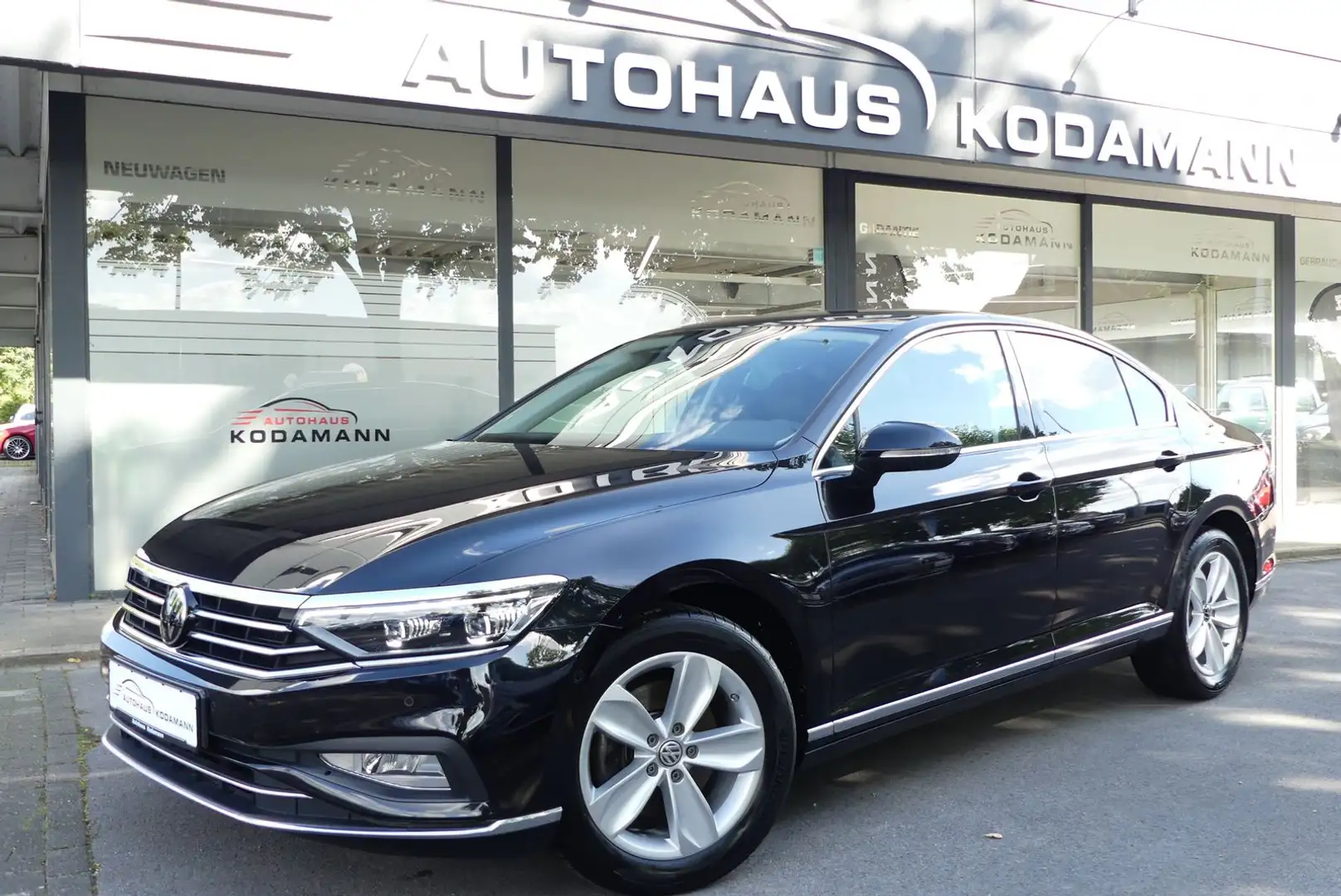 Volkswagen Passat Lim. Elegance*ACC*AppleCarP.*Kamera*LED* Siyah - 1