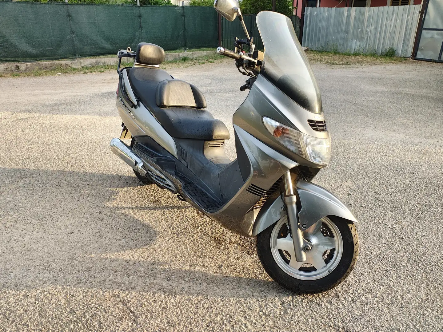 Suzuki Burgman 400 Grigio - 2