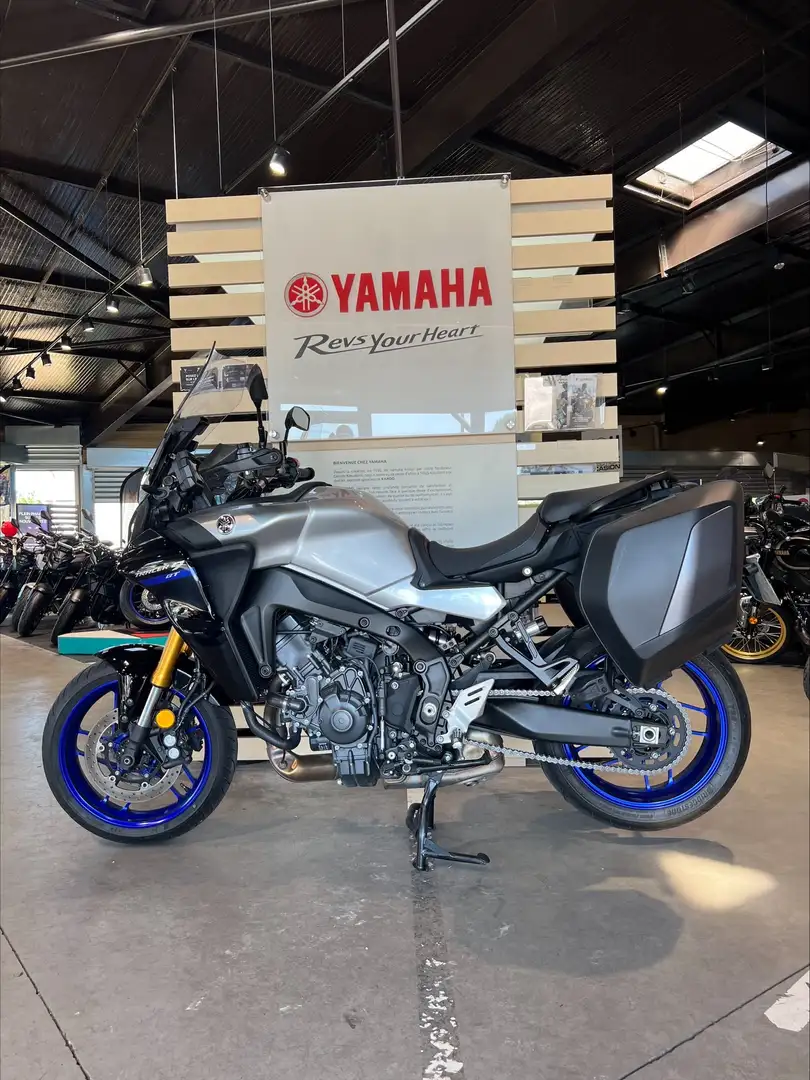Yamaha Tracer 9 GT Gris - 2