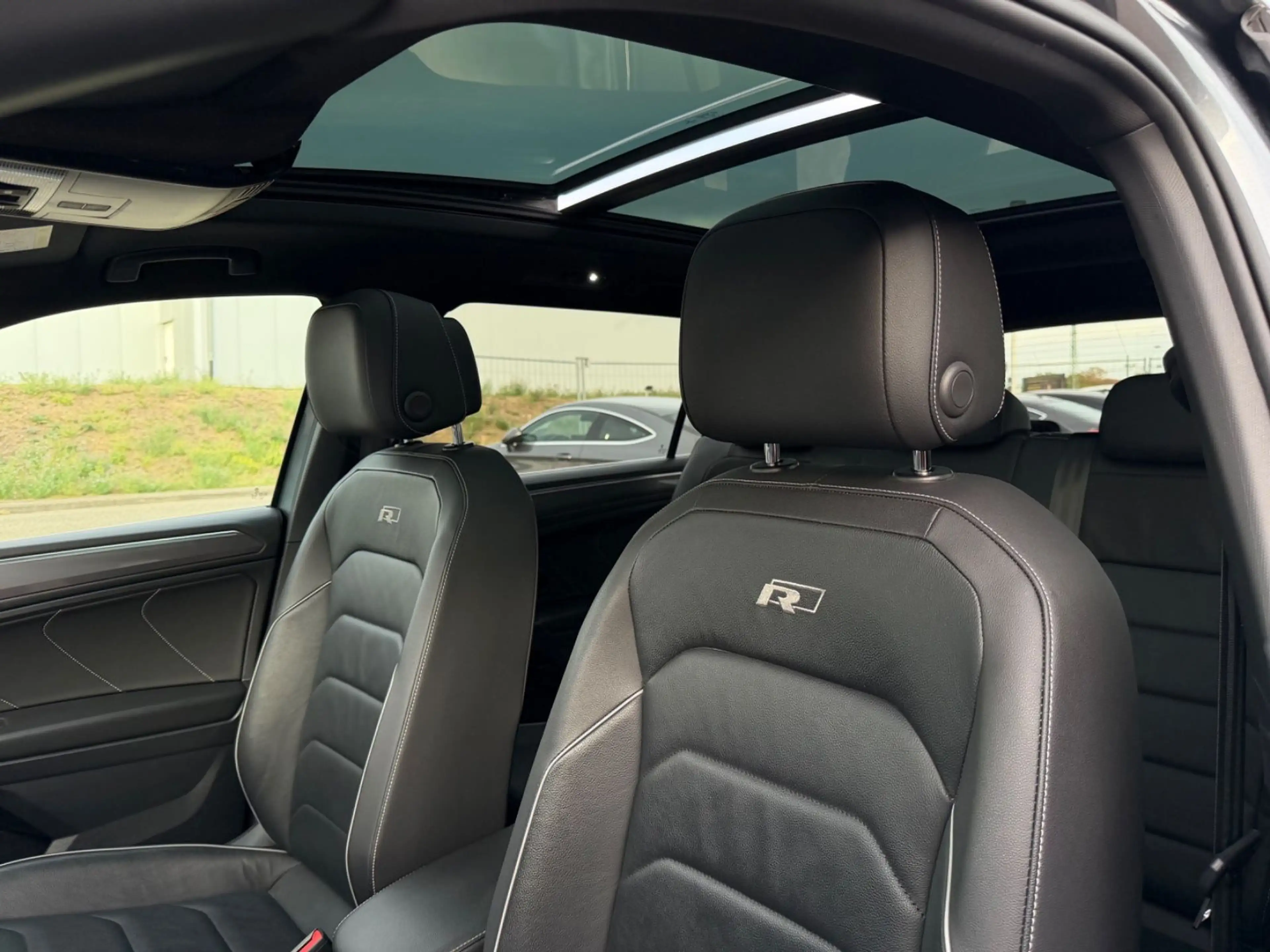 Volkswagen Tiguan Allspace Tiguan 2.0 TDI Allspace R-Line 4Motion*7-Sitzer* — photo 18
