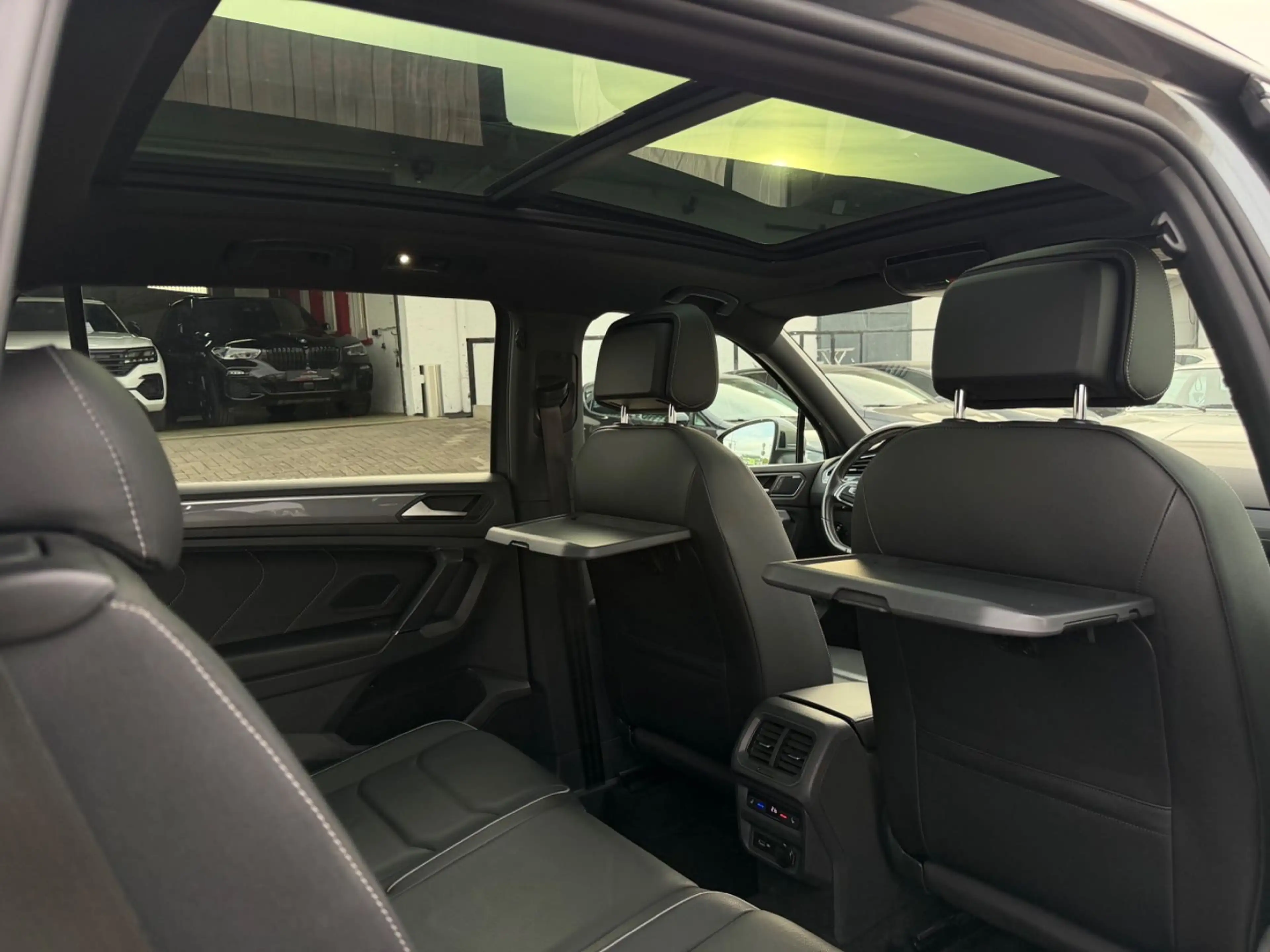 Volkswagen Tiguan Allspace Tiguan 2.0 TDI Allspace R-Line 4Motion*7-Sitzer* — photo 38