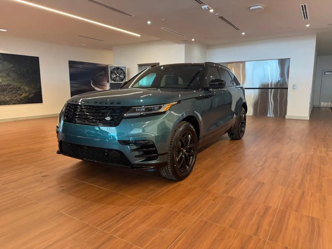 2026 Land Rover Range Rover Velar