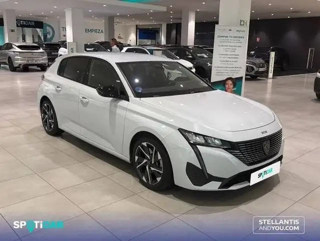 Peugeot 308 view 3