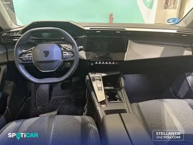 Peugeot 308 view 8